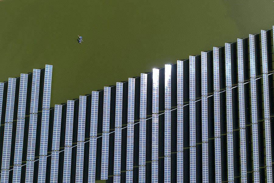 solar china pond 900 stringer afp getty